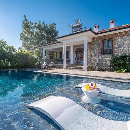 Hotel Ayse Gadin *